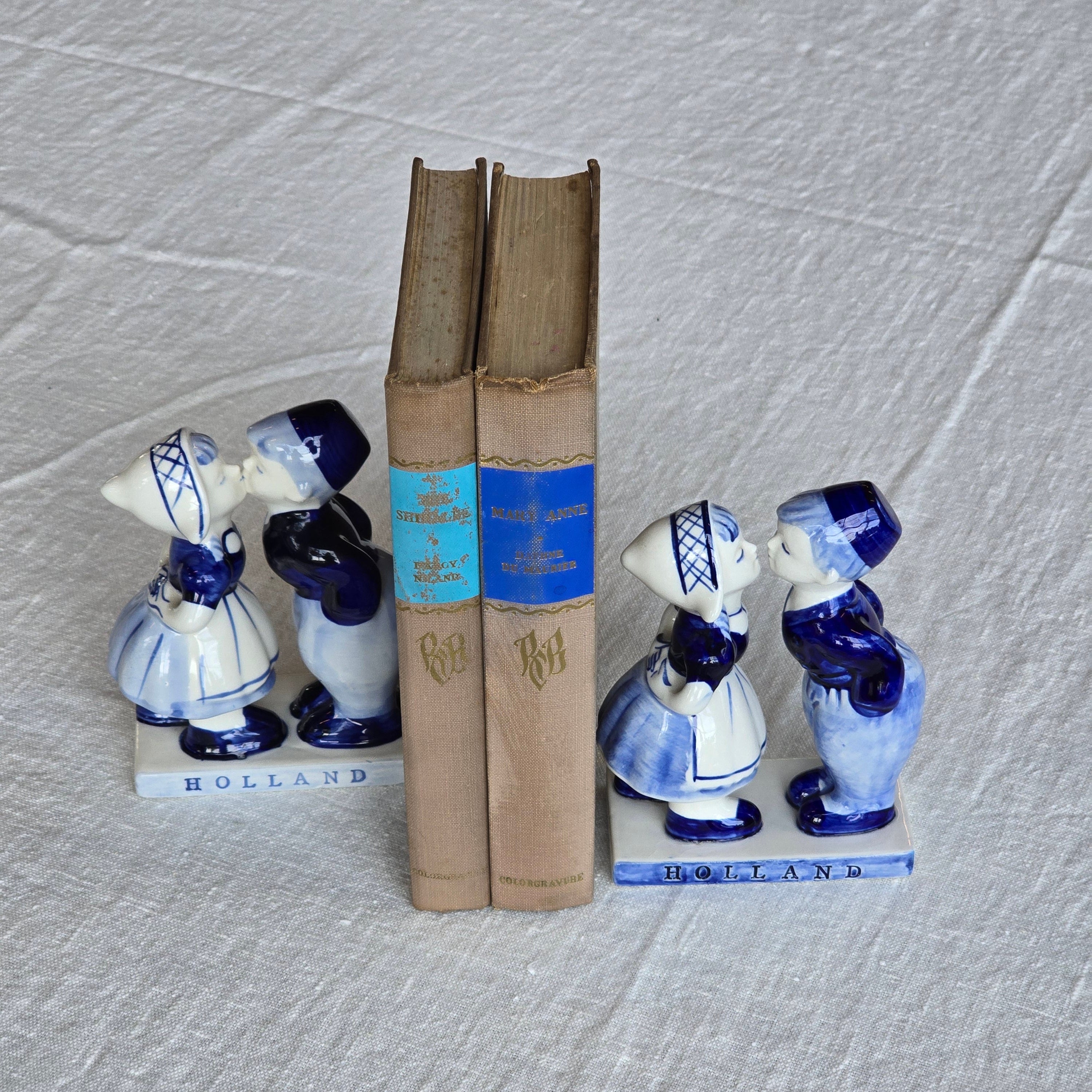 Pair of Vintage Delftware Dutch Boy & Girl Kissing Porcelain Figurines