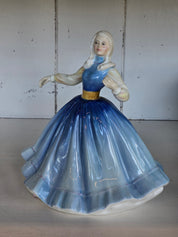 Vintage Royal Doulton Figurine - Jennifer HN 2392