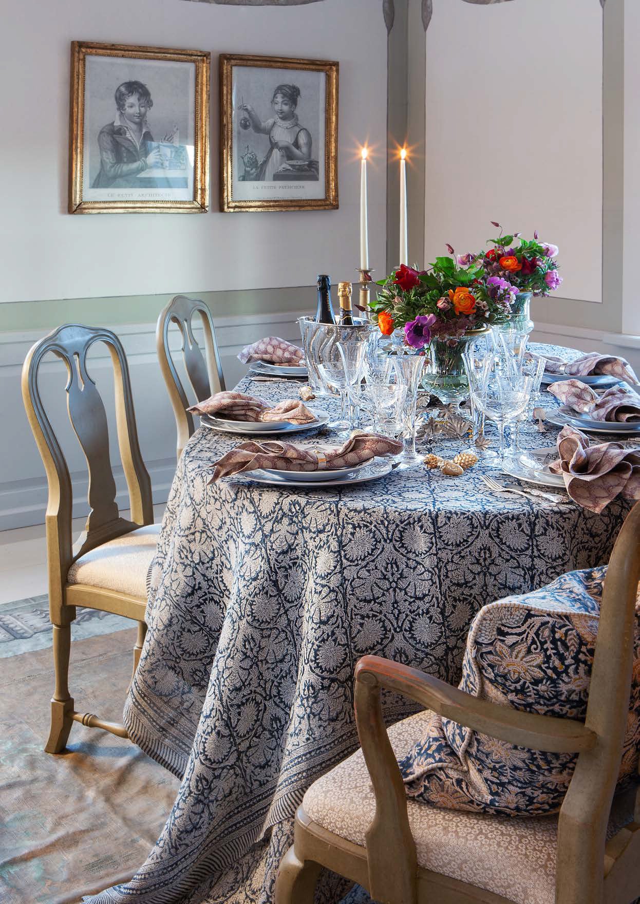 Linen Tablecloth Paradise Design - Dark Blue