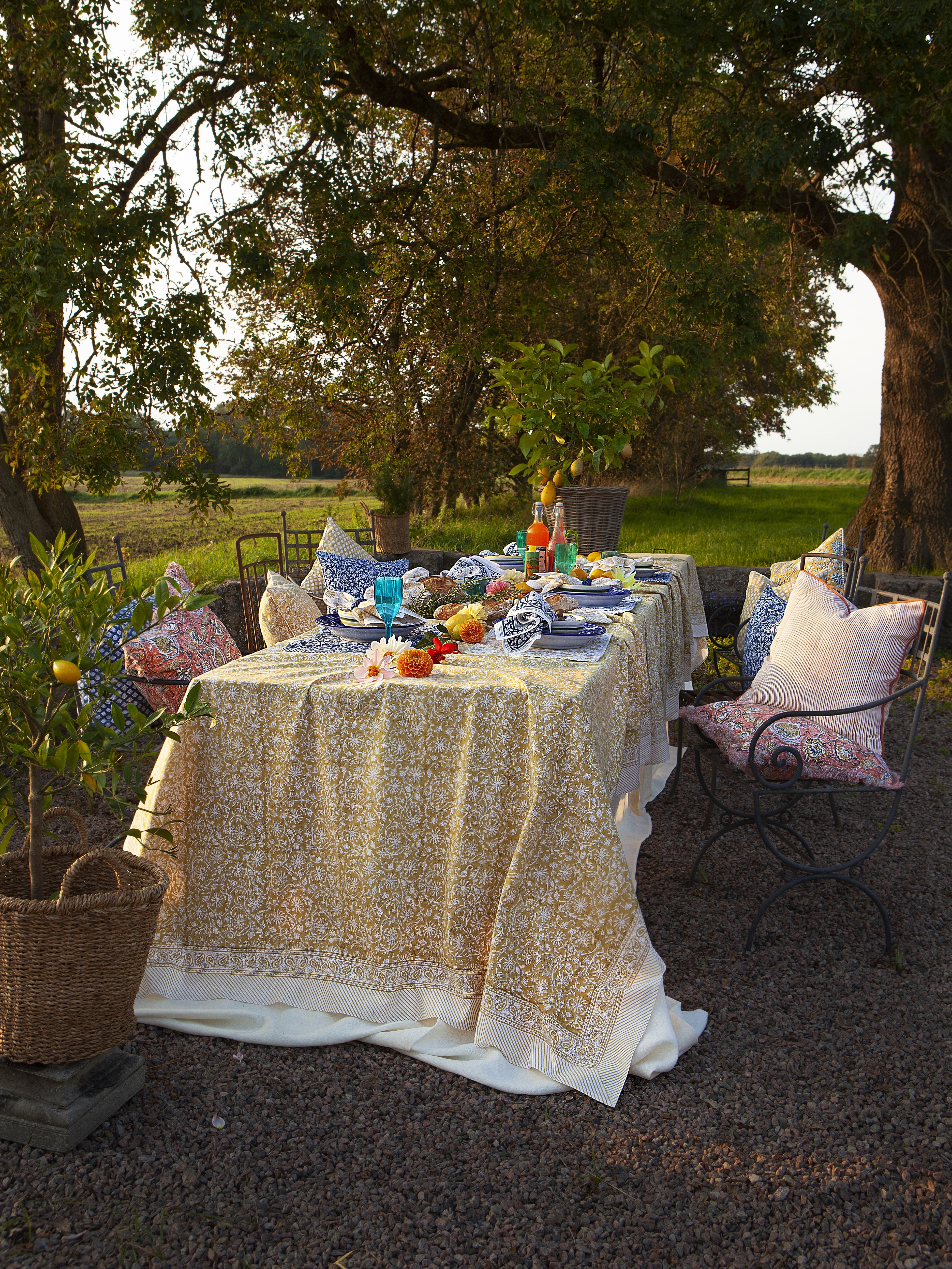 Cotton Tablecloth Margerita Design - Yellow Olive