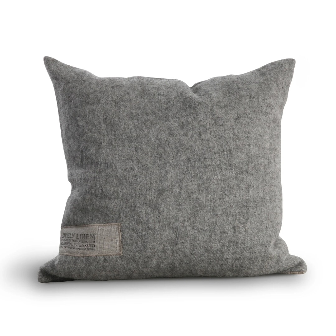 LL_WOOL_PILLOW.png