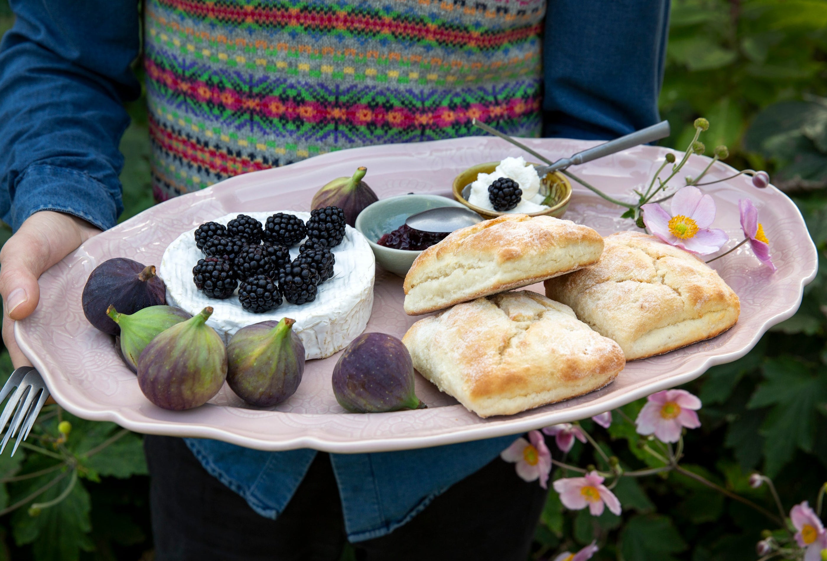 Large Oval Server - Powder Pink