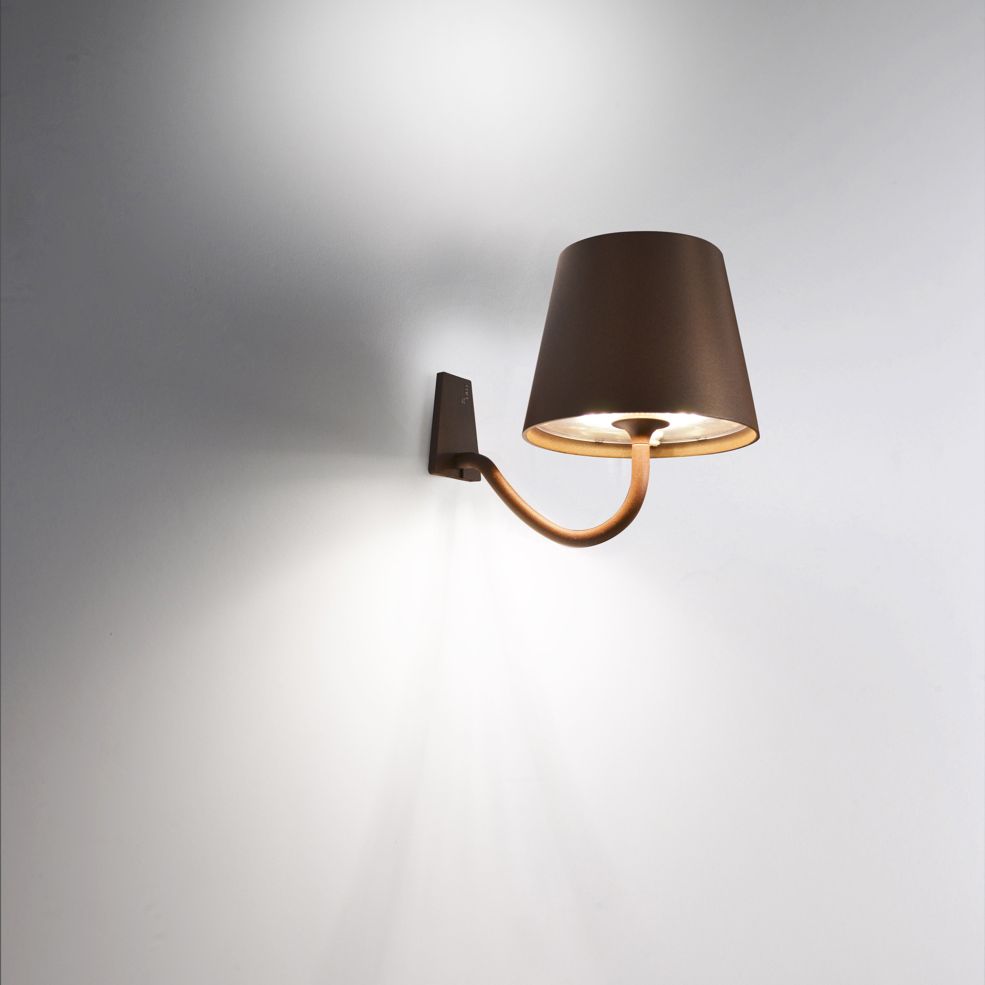 POLDINA PARETE Wall Lamp