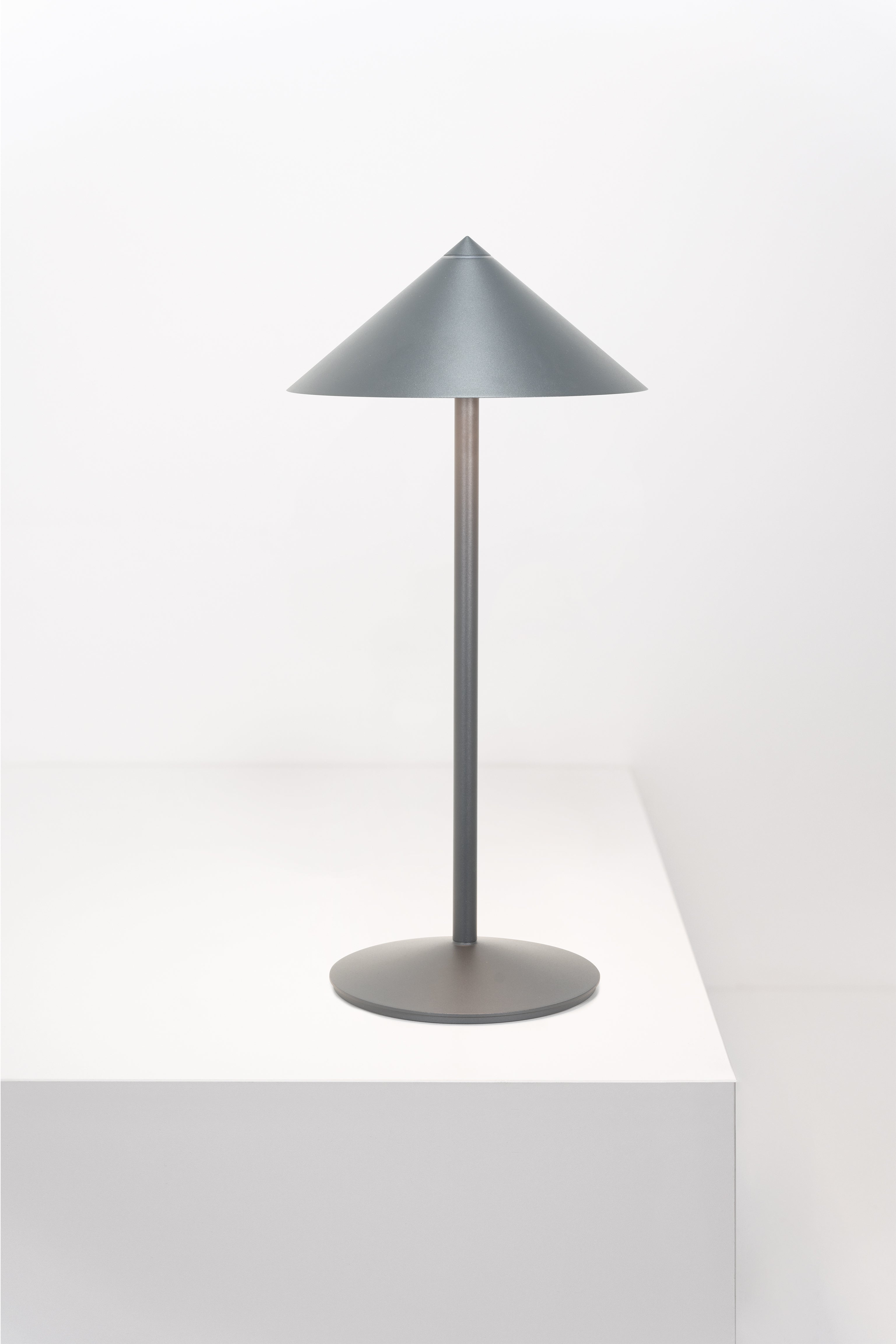 PINA L Desk Lamp - PRE ORDER FOR SPRING