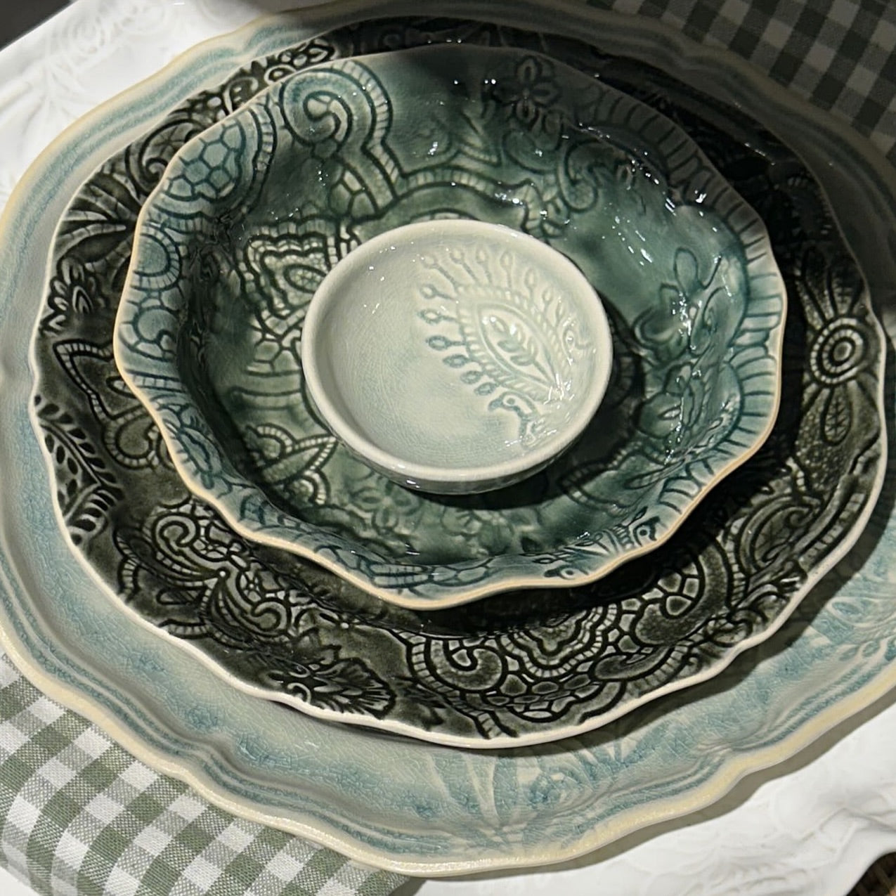 dusk_small_bowl_shadow_assiett.jpg