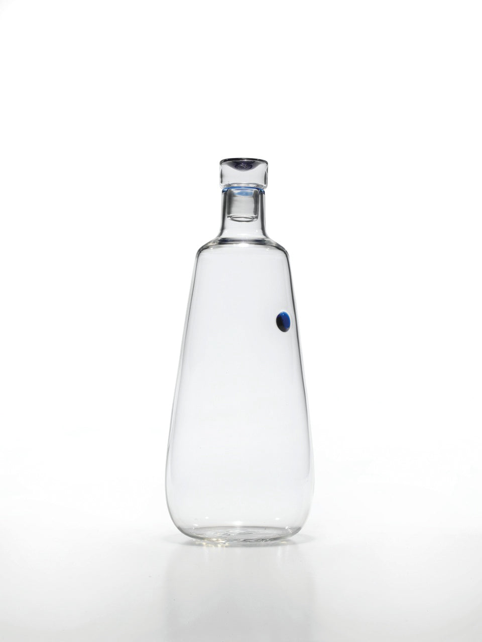 UNICHE Carafe and Bottle